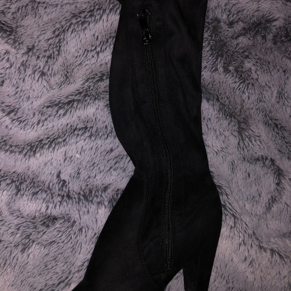 Knee high heels - Picture 5 of 7